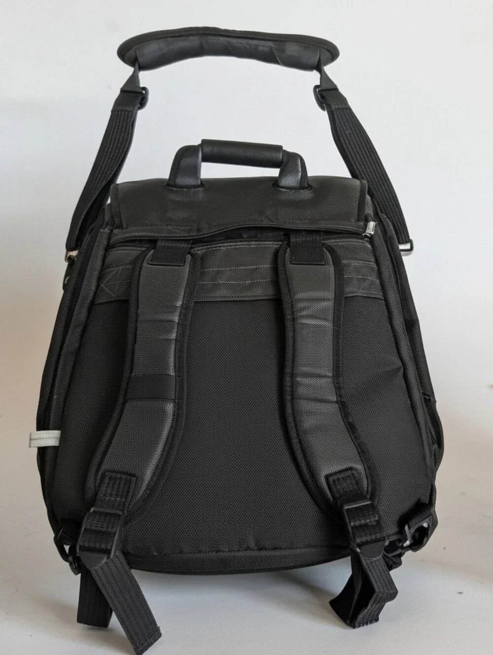Kensington Black Laptop Office Tech Saddlebag Pro Backpack